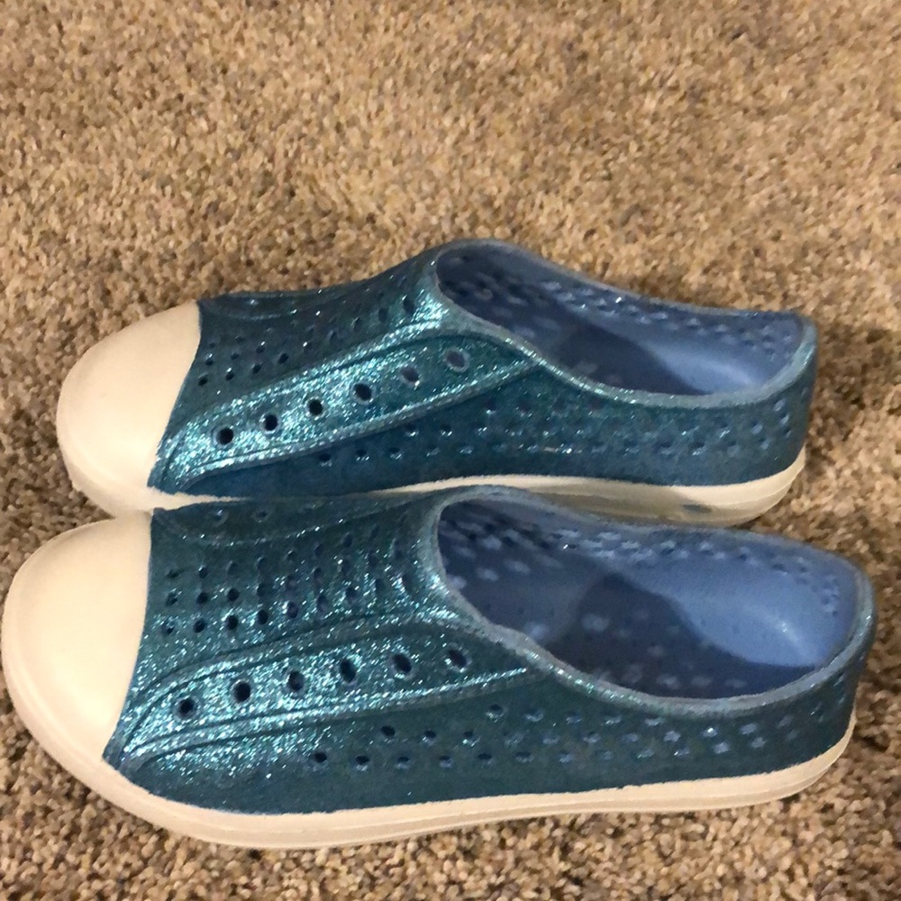 Blue glitter shoes- never worn